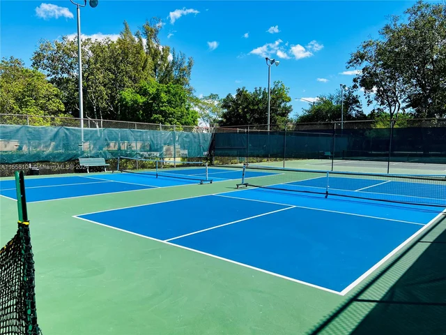 1506 Whitehall Dr # 306, Davie FL 33324