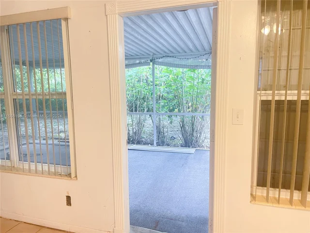 621 E Melrose Cir, Fort Lauderdale FL 33312