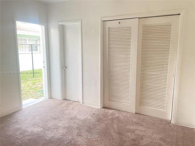 621 E Melrose Cir, Fort Lauderdale FL 33312