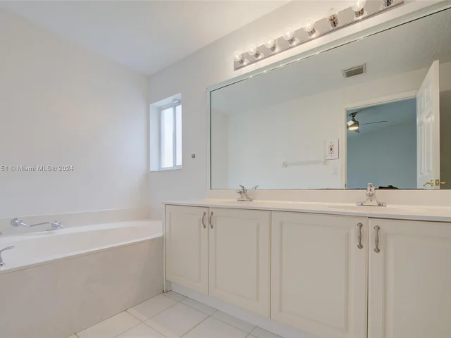 10921 W Broward Blvd # 10921, Plantation FL 33324