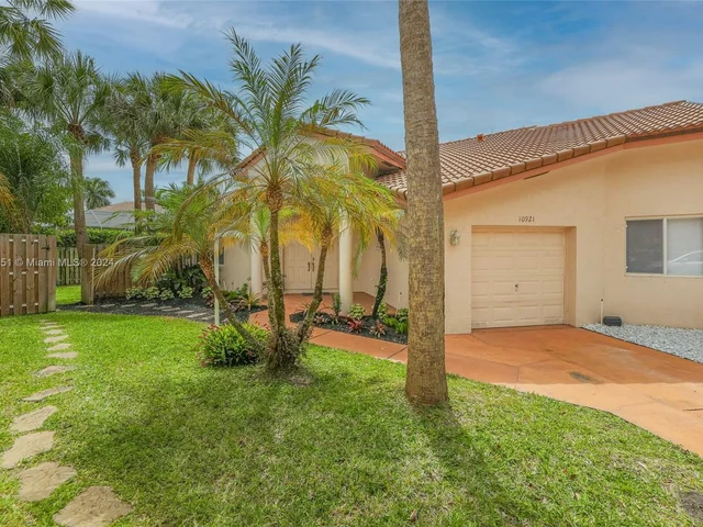 10921 W Broward Blvd # 10921, Plantation FL 33324