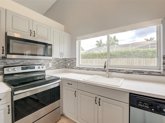 10921 W Broward Blvd # 10921, Plantation FL 33324