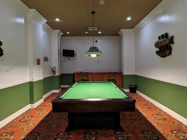 3800 S Ocean Dr # 1709, Hollywood FL 33019