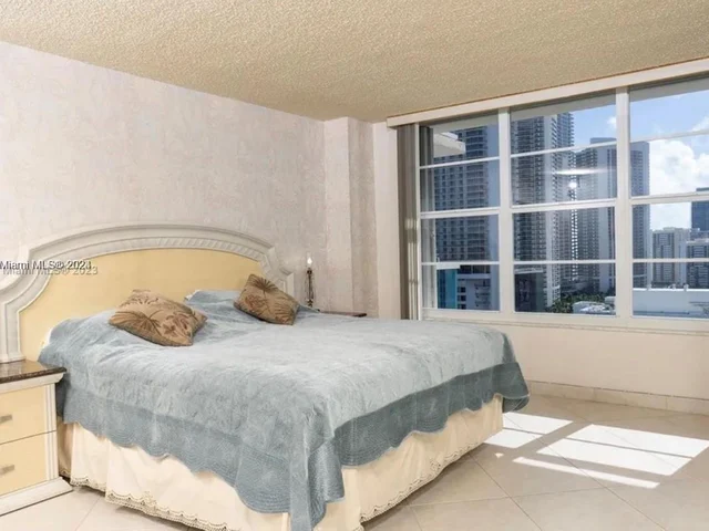 3800 S Ocean Dr # 1709, Hollywood FL 33019