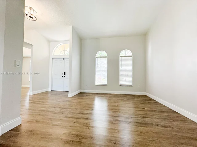 1574 NW 103 Ter, Coral Springs FL 33071