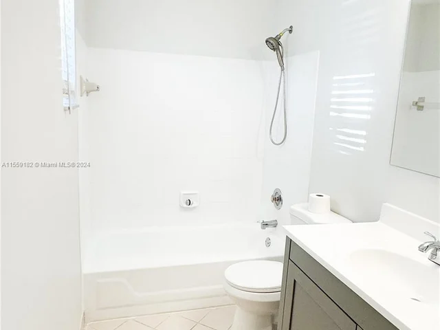 1574 NW 103 Ter, Coral Springs FL 33071