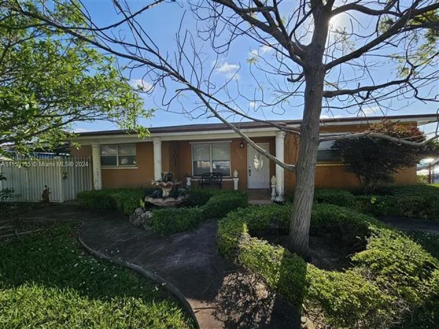 4225 SW 87th Ave, Miami FL 33165