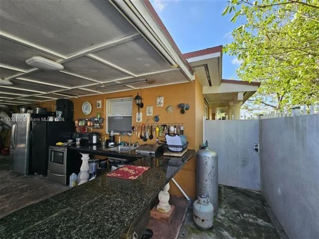 4225 SW 87th Ave, Miami FL 33165