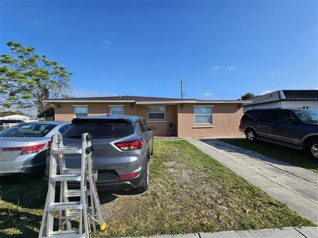 4225 SW 87th Ave, Miami FL 33165