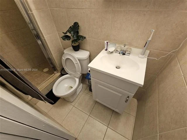 4225 SW 87th Ave, Miami FL 33165