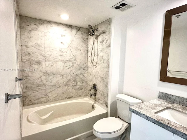 325 S Biscayne Blvd # 717, Miami FL 33131