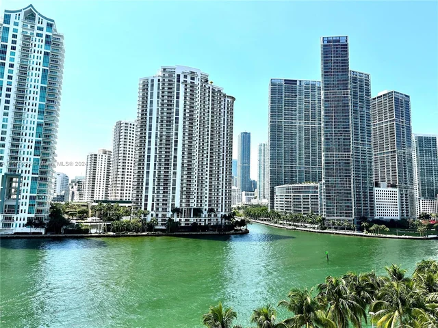 325 S Biscayne Blvd # 717, Miami FL 33131