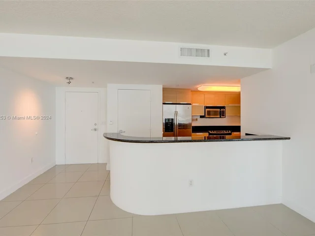 1881 79th St Cswy # 906, North Bay Village FL 33141