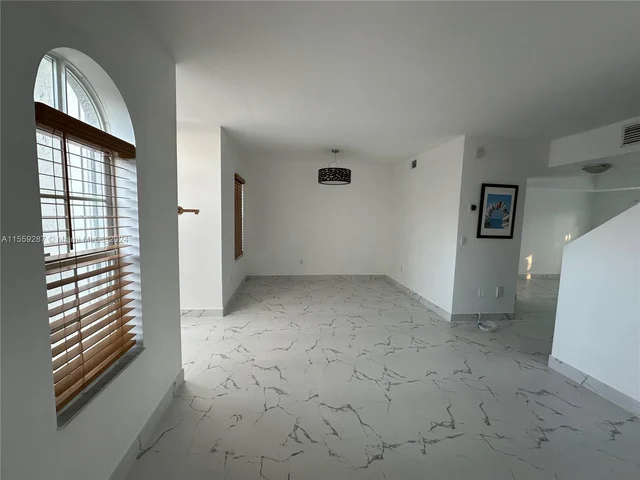 5225 NW 112th Ave # 5, Doral FL 33178