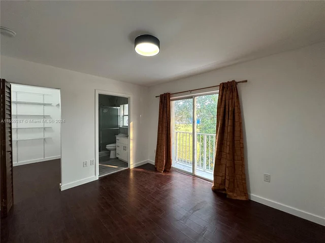 5225 NW 112th Ave # 5, Doral FL 33178