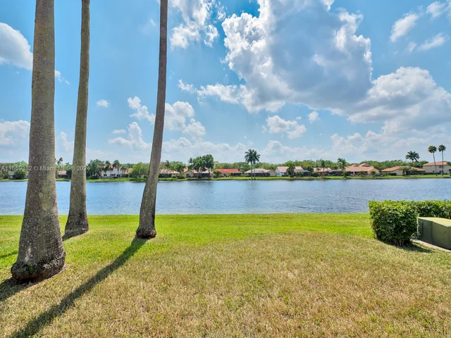 1464 Garden Rd, Weston FL 33326