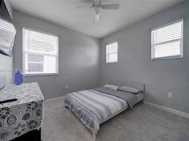 3144 SE 3rd Dr, Homestead FL 33033