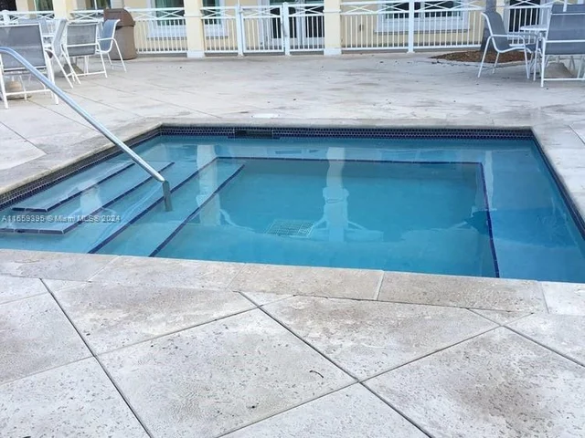 3144 SE 3rd Dr, Homestead FL 33033