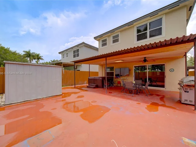 3144 SE 3rd Dr, Homestead FL 33033