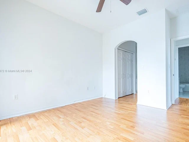 784 SW 106th Ave # 1902, Pembroke Pines FL 33025