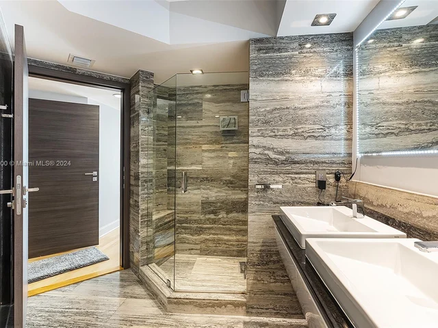 16400 Collins Ave # 1042, Sunny Isles Beach FL 33160