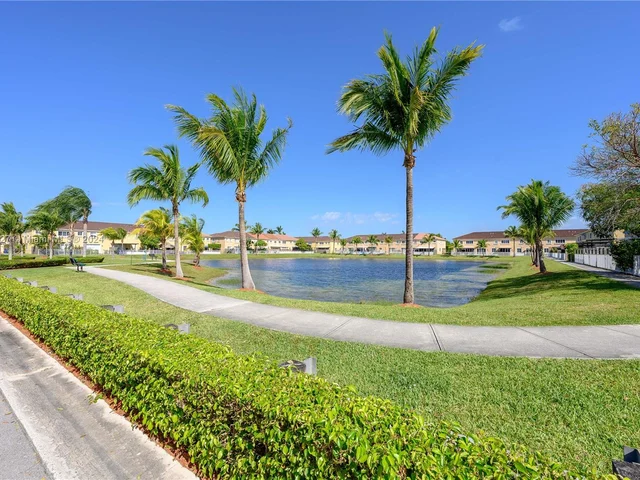 16554 SW 71st Ter # 16554, Miami FL 33193