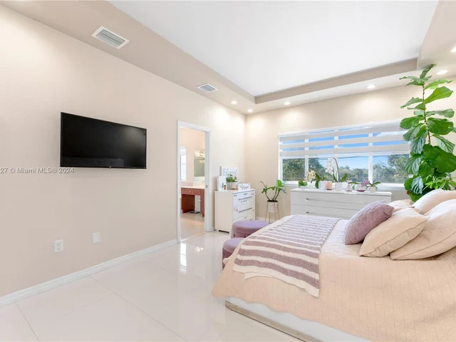 16554 SW 71st Ter # 16554, Miami FL 33193