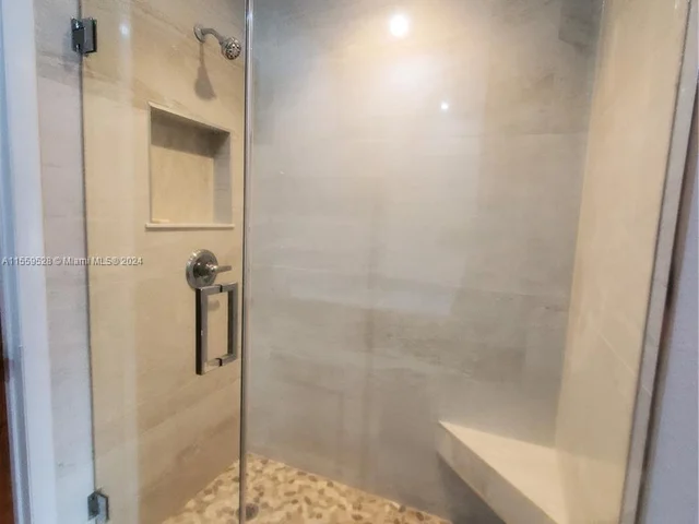 8350 Dundee Ter, Miami Lakes FL 33016