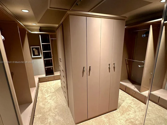 11111 Biscayne Blvd # G, Miami FL 33181