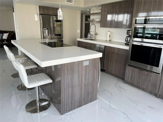 3600 Mystic Pointe Dr, Aventura FL 33180