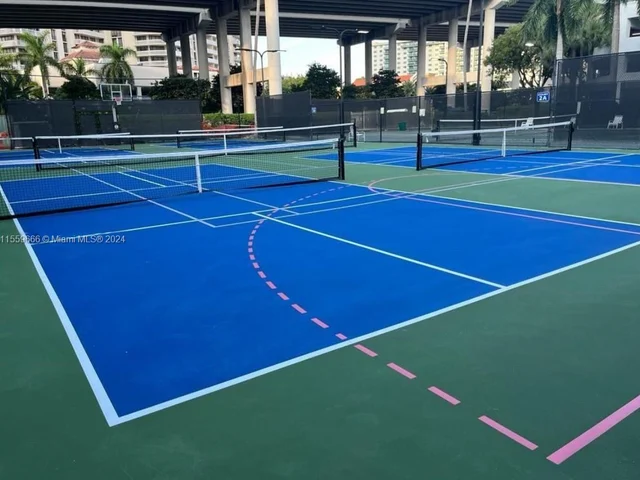 3600 Mystic Pointe Dr, Aventura FL 33180