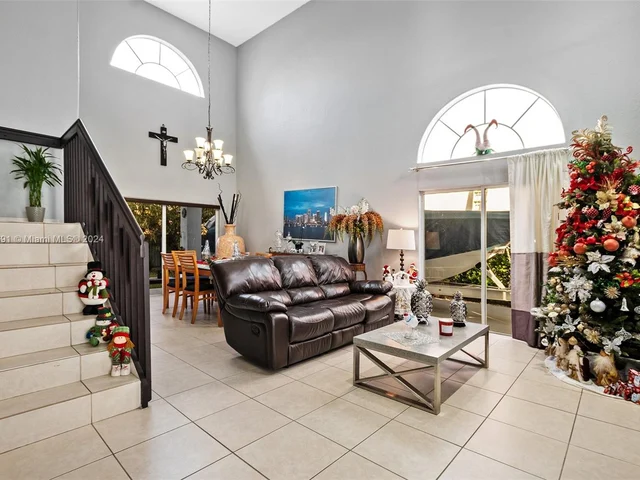 6014 SW 160th Ave, Miami FL 33193