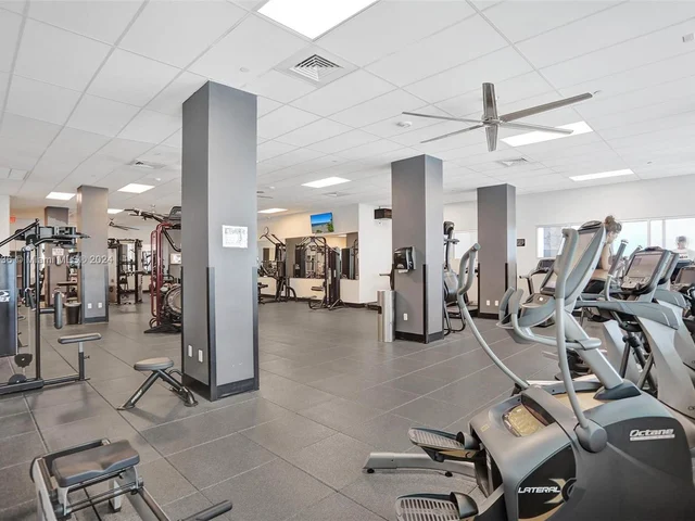 2501 S Ocean Dr # 415, Hollywood FL 33019