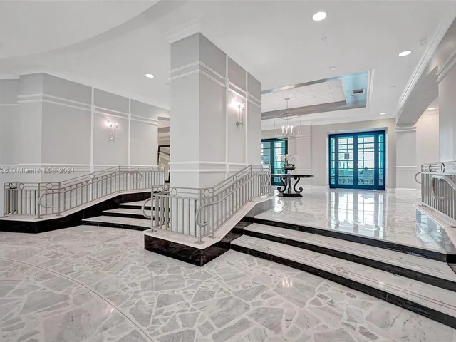 2501 S Ocean Dr # 415, Hollywood FL 33019