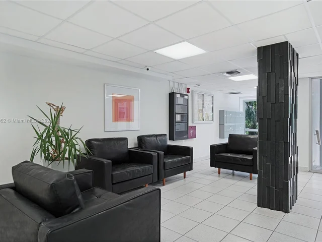 245 18th St # 605, Miami Beach FL 33139