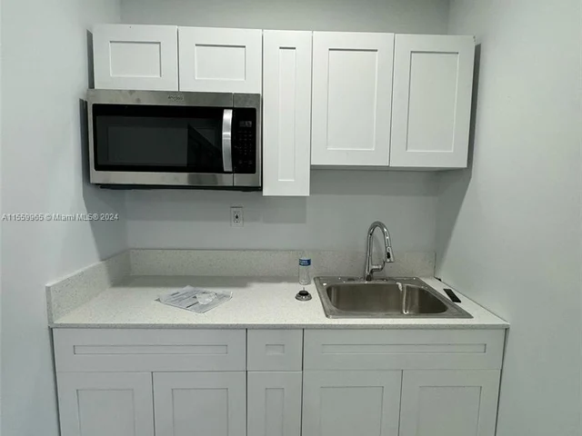 1415 NW 19th St # 2, Homestead FL 33030