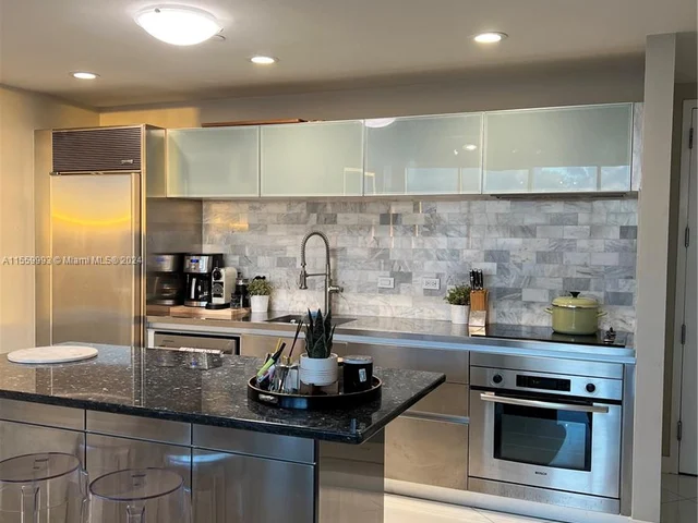 1040 Biscayne Blvd # 2806, Miami FL 33132