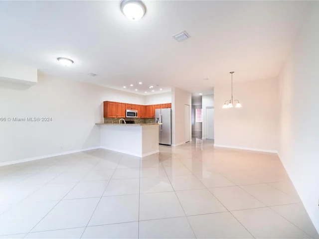 5327 SW 40th Ave, Dania Beach FL 33314