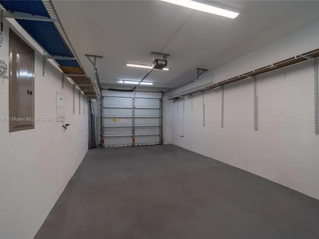 5327 SW 40th Ave, Dania Beach FL 33314