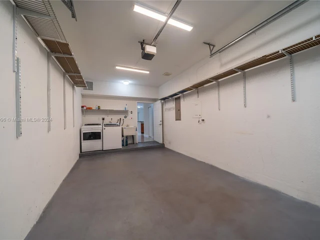 5327 SW 40th Ave, Dania Beach FL 33314