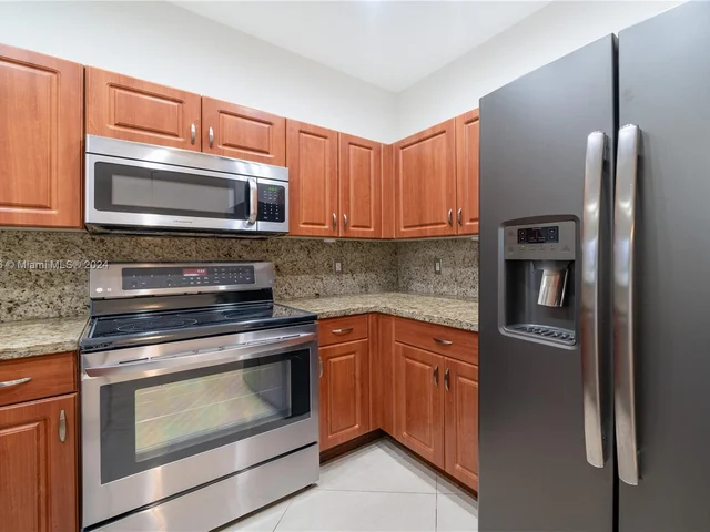 5327 SW 40th Ave, Dania Beach FL 33314