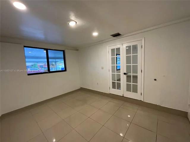 288 NW 47th St, Miami FL 33127