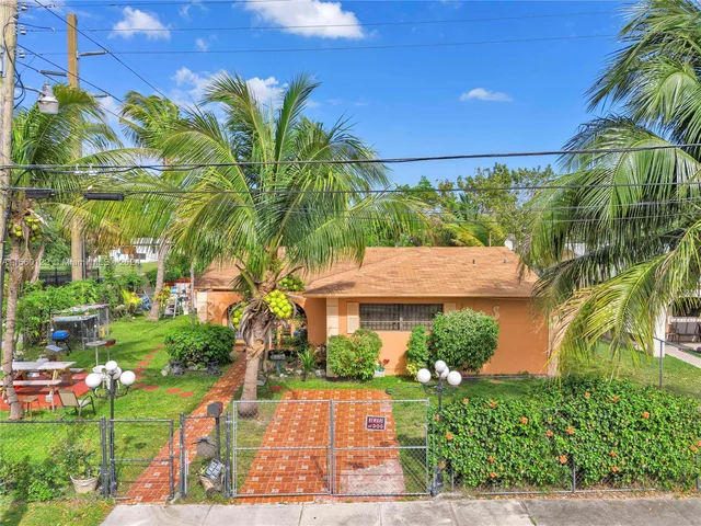 8259 NW 12th Ct, Miami FL 33147