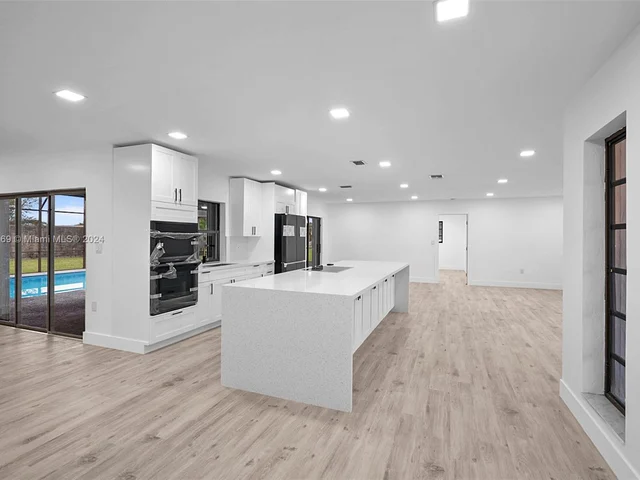 17020 SW 274th St, Homestead FL 33031