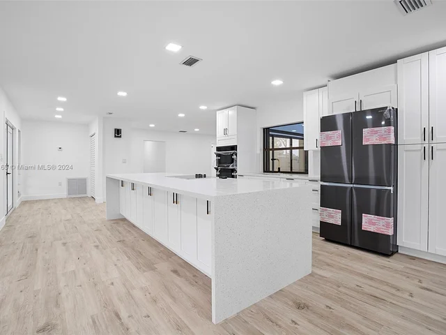 17020 SW 274th St, Homestead FL 33031