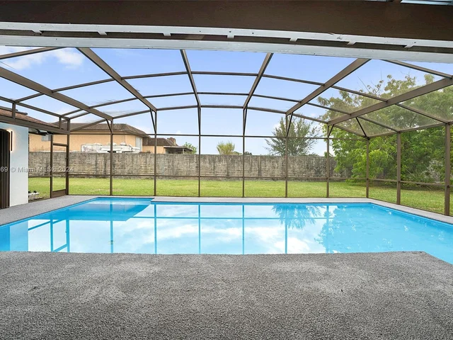 17020 SW 274th St, Homestead FL 33031