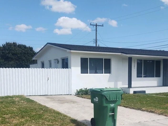 15201 NW 33rd Ave, Miami Gardens FL 33054
