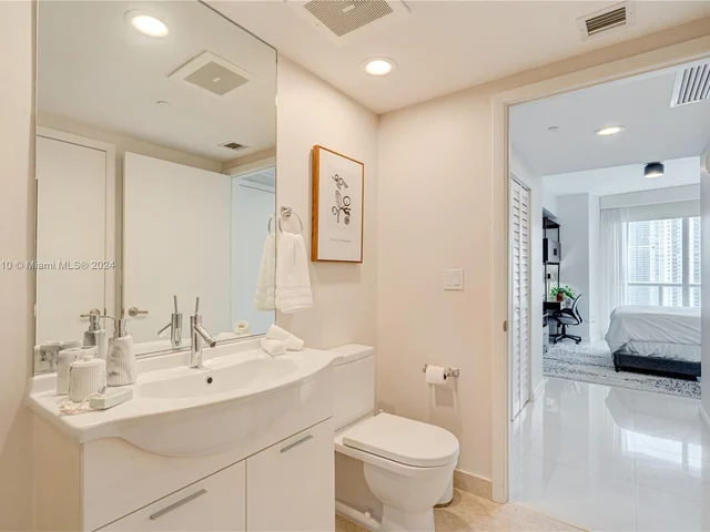 495 Brickell Ave # 3611, Miami FL 33131