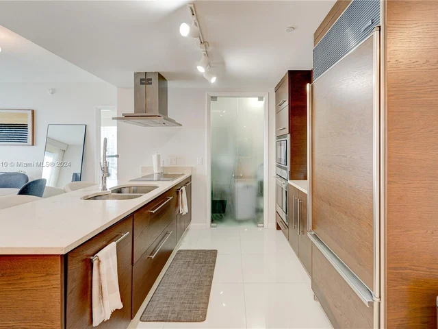 495 Brickell Ave # 3611, Miami FL 33131