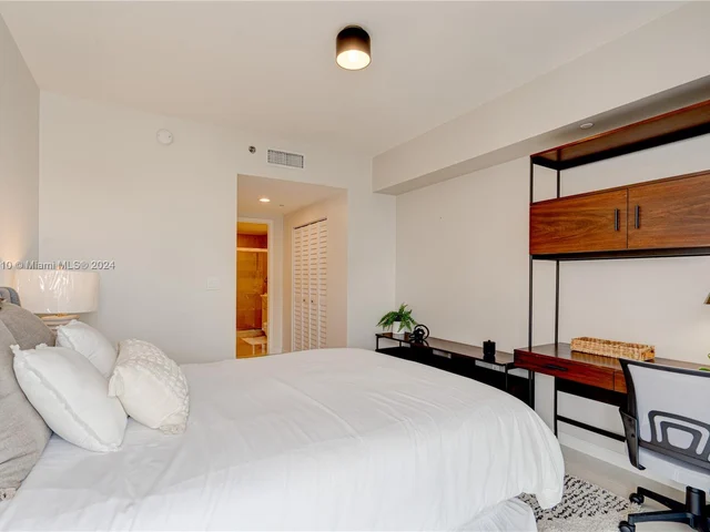 495 Brickell Ave # 3611, Miami FL 33131